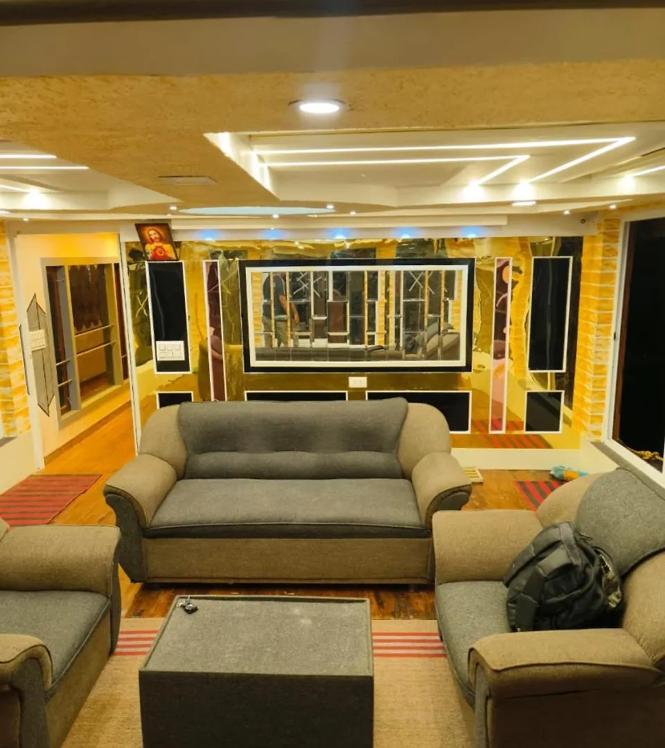 Botel Double Decker Boathouse Hotel Alappuzha